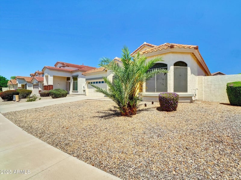 8854 Augusta Ave, Glendale, AZ 85305