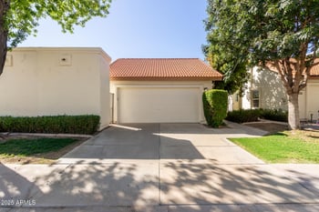 8856 Taylor Dr, Tempe, AZ 85284