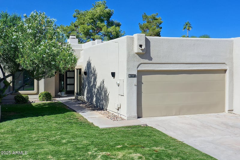 8858 Meadow Hill Dr, Scottsdale, AZ 85258