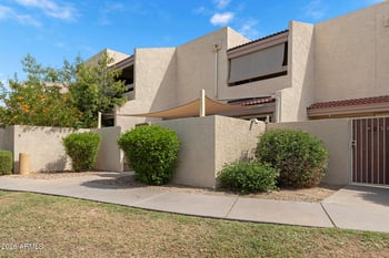 8858 47th Ln, Glendale, AZ 85302