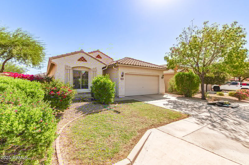 8859 181st Ave, Waddell, AZ 85355
