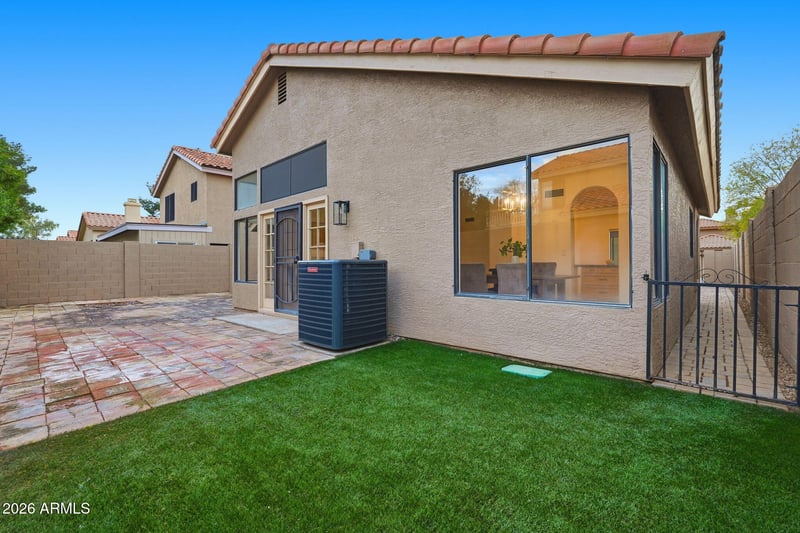 8859 Grandview Dr, Tempe, AZ 85284
