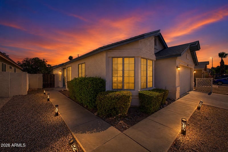 8859 John Cabot Rd, Peoria, AZ 85382