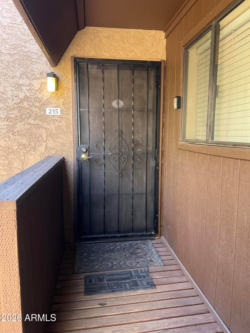 886 Galveston St #215, Chandler, AZ 85225