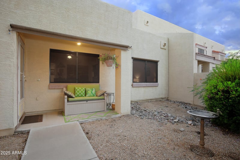 8860 47th Dr, Glendale, AZ 85302