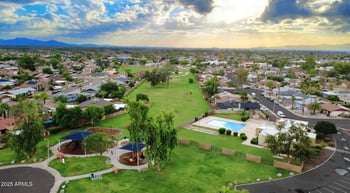 8860 47th Dr, Glendale, AZ 85302