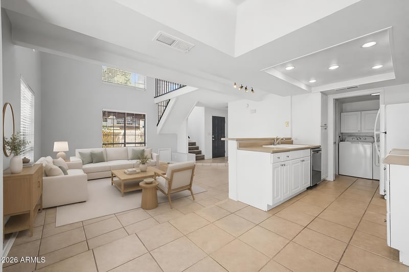 8861 S 48th St #1, Phoenix, AZ 85044