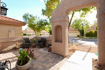 8863 Grandview Dr, Tempe, AZ 85284