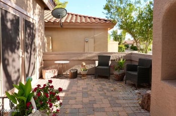 8863 Grandview Dr, Tempe, AZ 85284