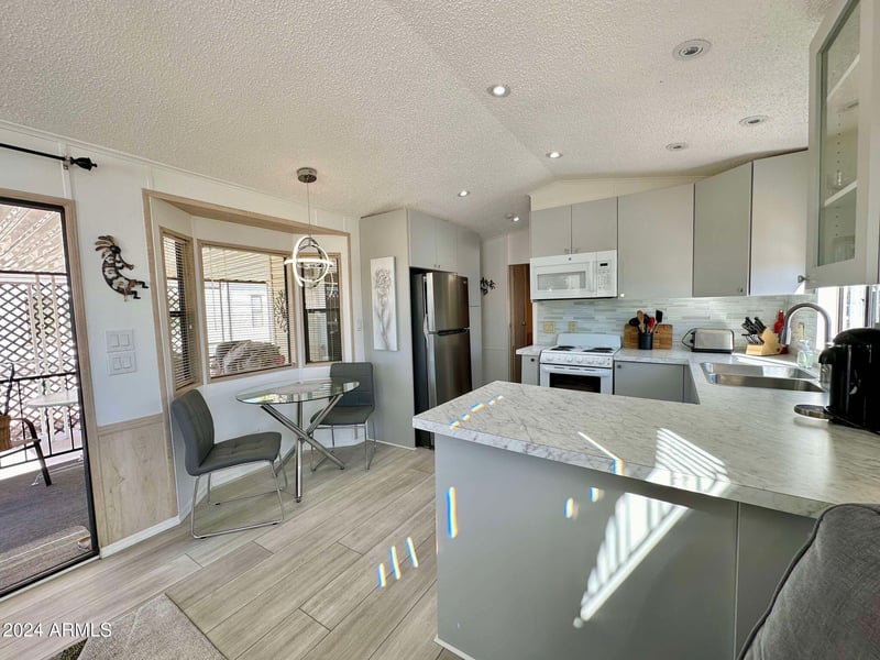 8865 Baseline Rd #504, Mesa, AZ 85209