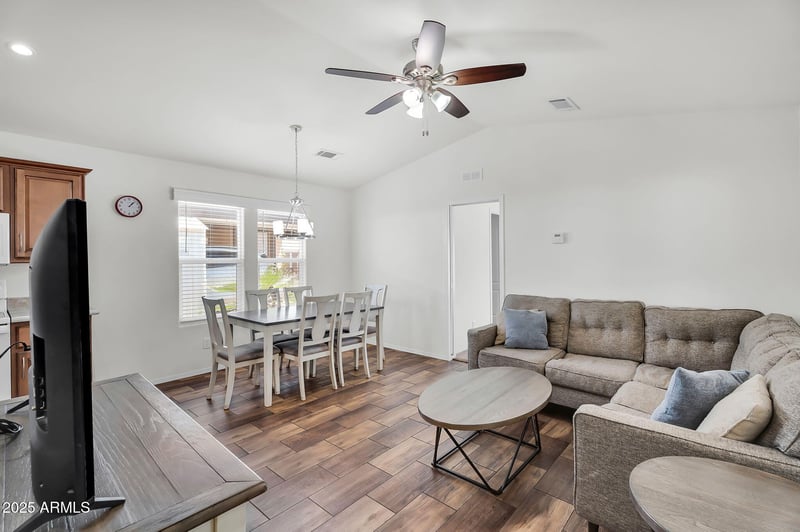 8865 Baseline Rd #802, Mesa, AZ 85209