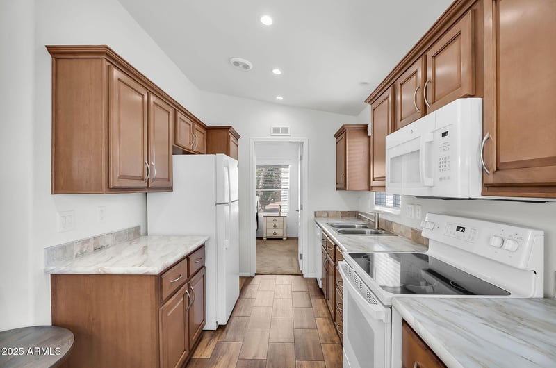 8865 Baseline Rd #802, Mesa, AZ 85209