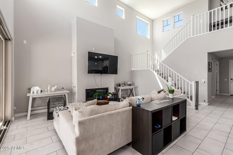 8865 Palo Verde Dr, Glendale, AZ 85305
