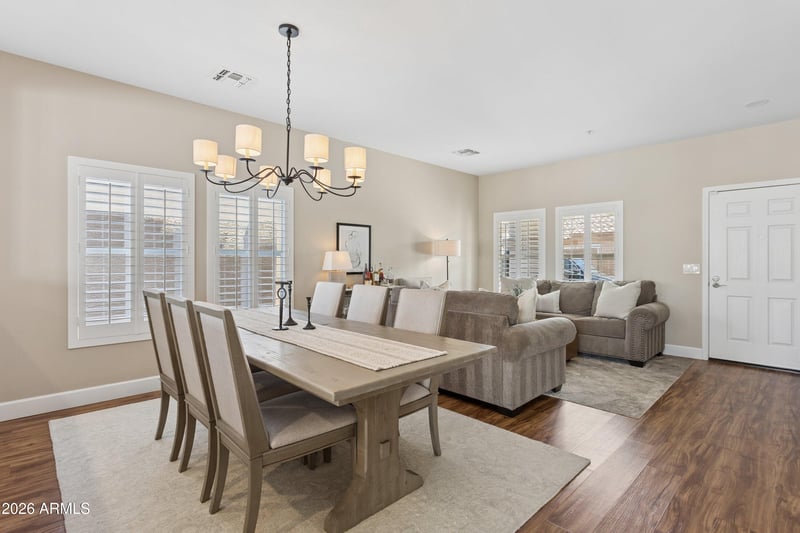 8866 E Shangri La Rd, Scottsdale, AZ 85260