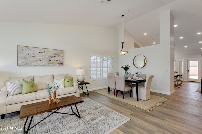 8869 E Conieson Rd, Scottsdale, AZ 85260