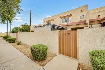 8870 N 48th Ln, Glendale, AZ 85302
