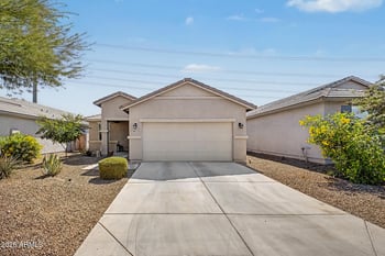 8873 71st Dr, Peoria, AZ 85345