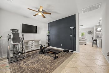 8873 71st Dr, Peoria, AZ 85345