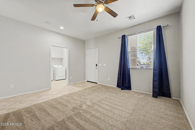8873 N 71st Dr, Peoria, AZ 85345