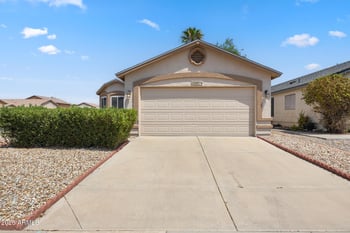 8876 Charleston Ave, Peoria, AZ 85382