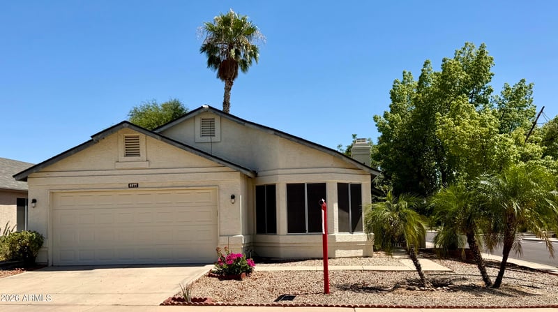 8877 W Morningside Dr, Peoria, AZ 85382