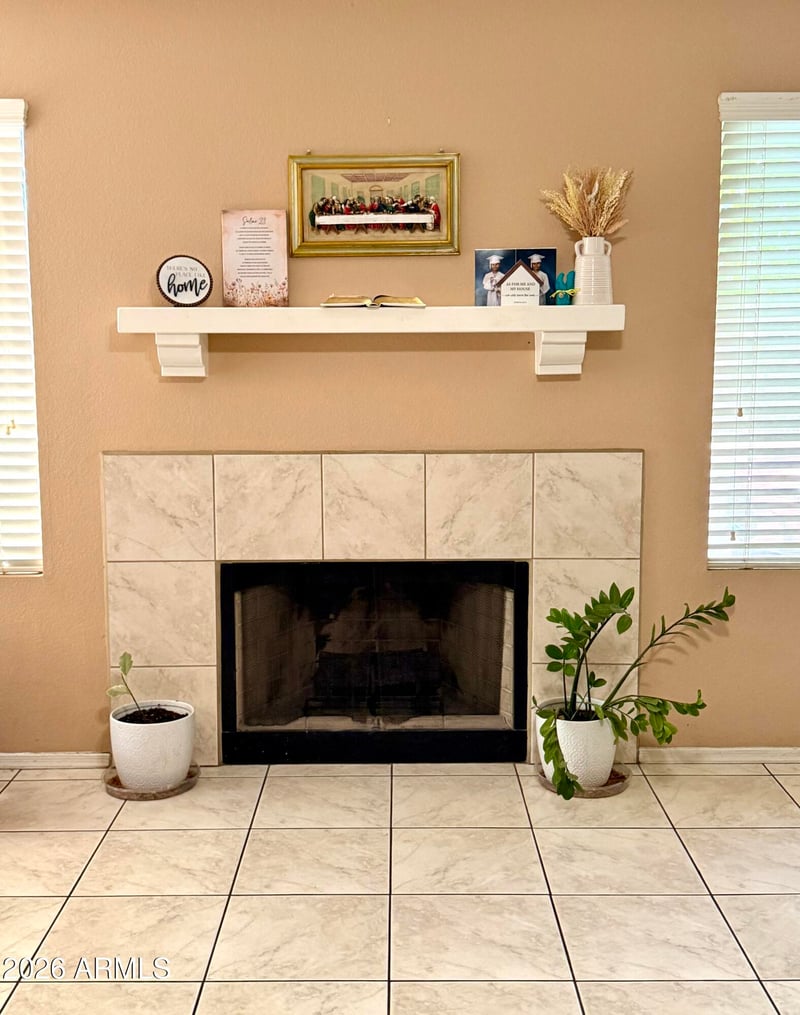 8877 W Morningside Dr, Peoria, AZ 85382