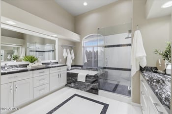 8880 Wood Dr, Scottsdale, AZ 85260