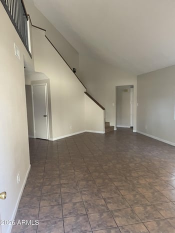 8883 48th Dr, Glendale, AZ 85302