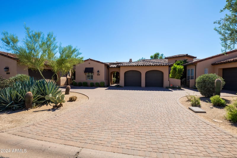 8883 Mountain Spring Rd, Scottsdale, AZ 85255