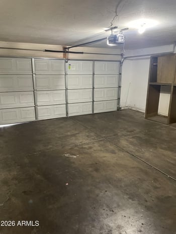 8883 48th Dr, Glendale, AZ 85302