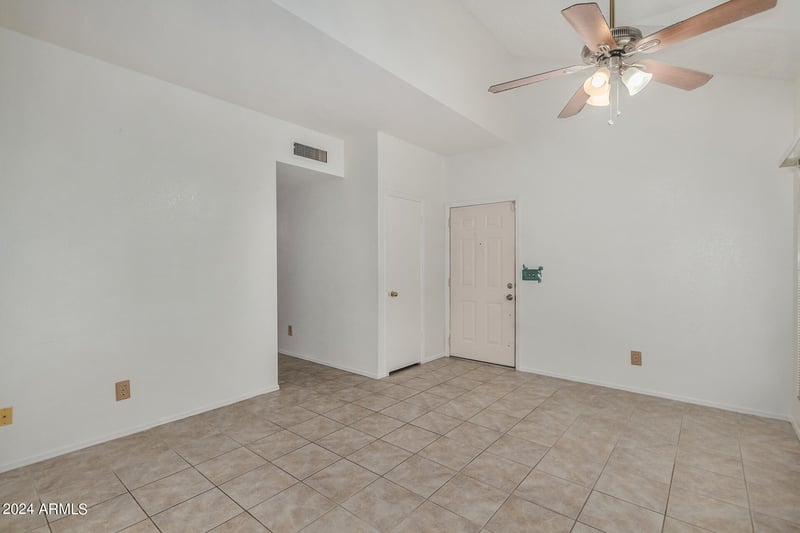 8888 47th Ave #107, Glendale, AZ 85302
