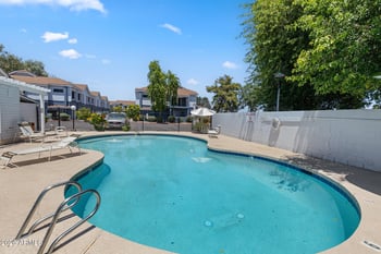 8888 47th Ave #220, Glendale, AZ 85302