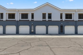 8888 N 47th Ave #220, Glendale, AZ 85302