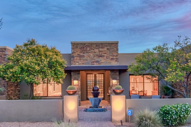 8889 E Remuda Dr, Scottsdale, AZ 85255