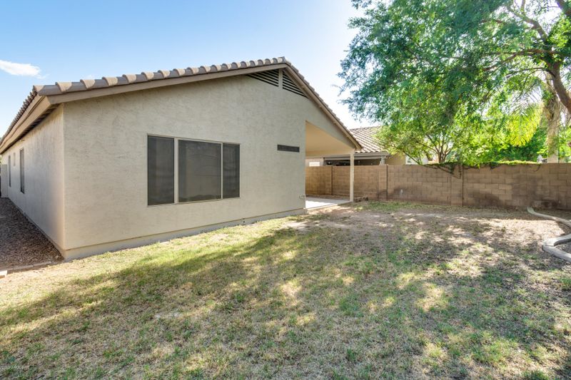 890 E Baylor Ln, Gilbert, AZ 85296
