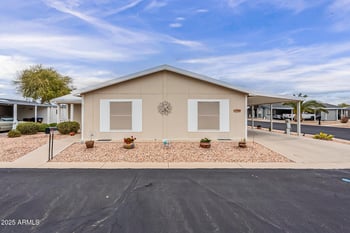 890 Tee St, San Tan Valley, AZ 85140