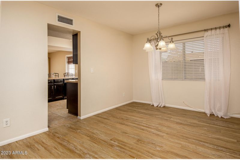 8901 N 53rd Dr, Glendale, AZ 85302