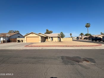 8901 86th Dr, Peoria, AZ 85345