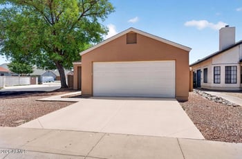 8901 Vale Dr, Phoenix, AZ 85037