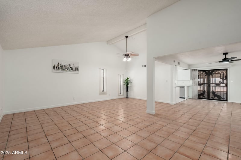 8902 Columbus Ave, Phoenix, AZ 85037