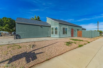 8902 Vale Dr, Phoenix, AZ 85037