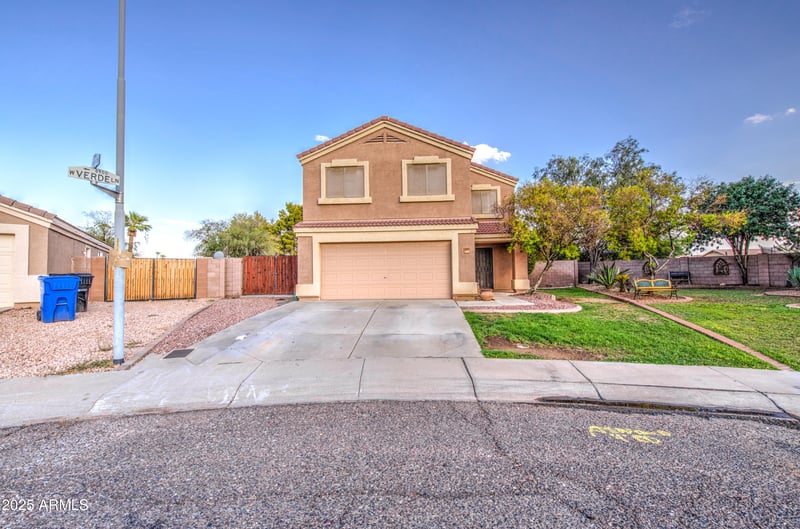 8905 Verde Ln, Phoenix, AZ 85037