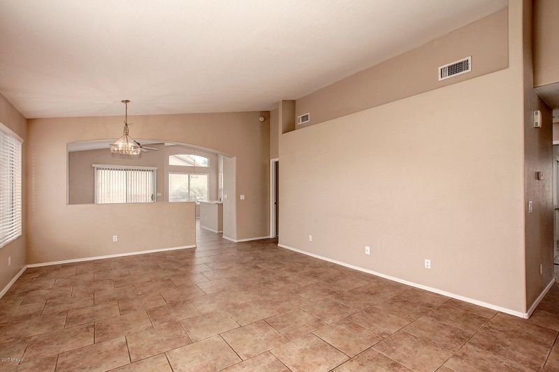8906 E Fountain St, Mesa, AZ 85207