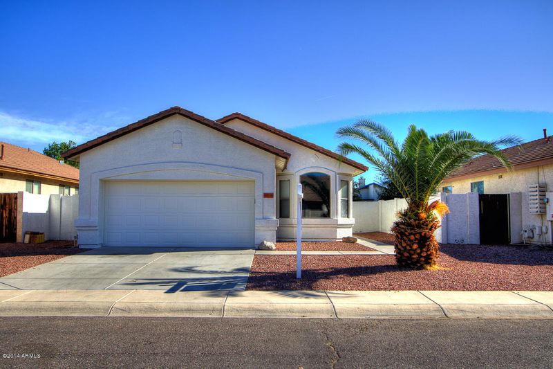 8909 N 65th Dr, Glendale, AZ 85302