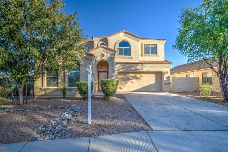 891 E Mule Train Trl, San Tan Valley, AZ 85143