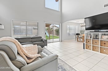 891 Windsor Dr, Gilbert, AZ 85296