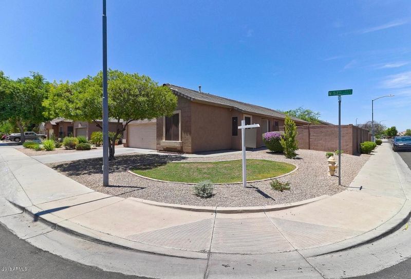 8910 N 57th Dr, Glendale, AZ 85302