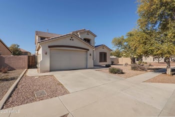8912 40th Dr, Laveen, AZ 85339