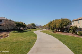 8912 40th Dr, Laveen, AZ 85339