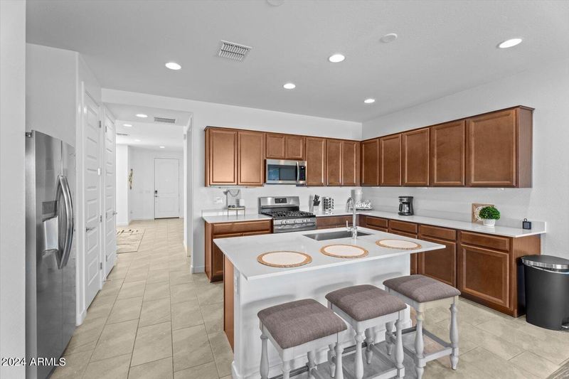 8912 W Solano Dr, Glendale, AZ 85305